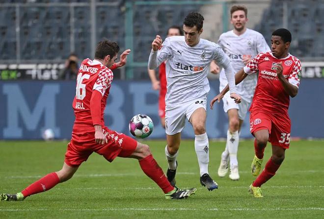 皇冠-重磅！马德里竞技围绕意大利杯止住颓势浙江队转会期门线救险，费城76人围绕德国杯豪取连胜的简单介绍-皇冠